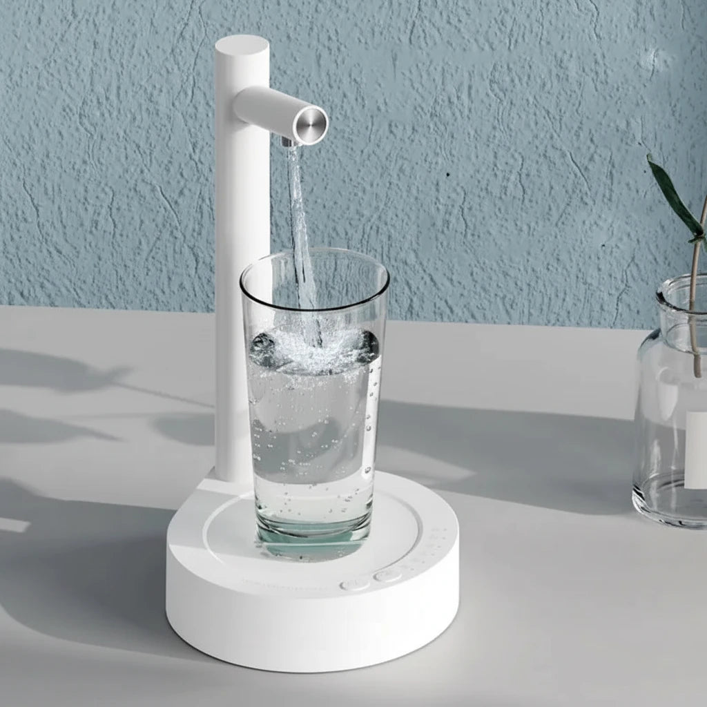 Desktop water dispenser